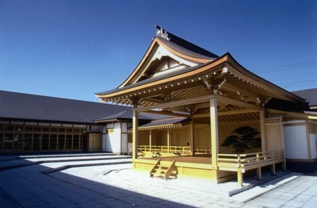 Koshigaya Noh Theater