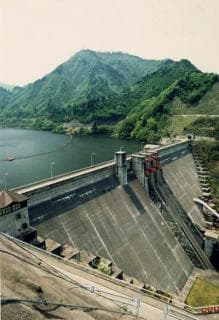 Oishi Dam Lake