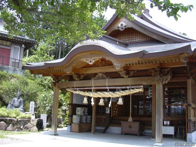 Takatsu Kakimoto Shrine
