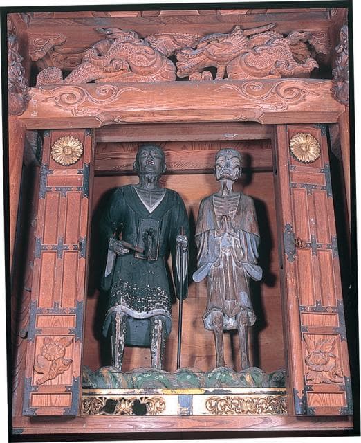 Wooden statue of Kuya Shonin