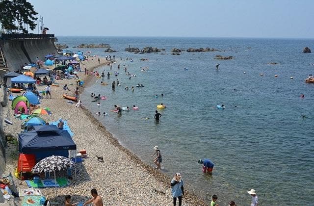 Nagasuhama Beach