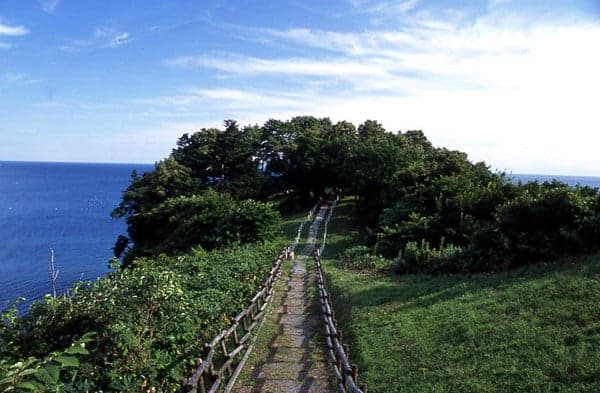 豊浦町カムイチャシ史跡公園1