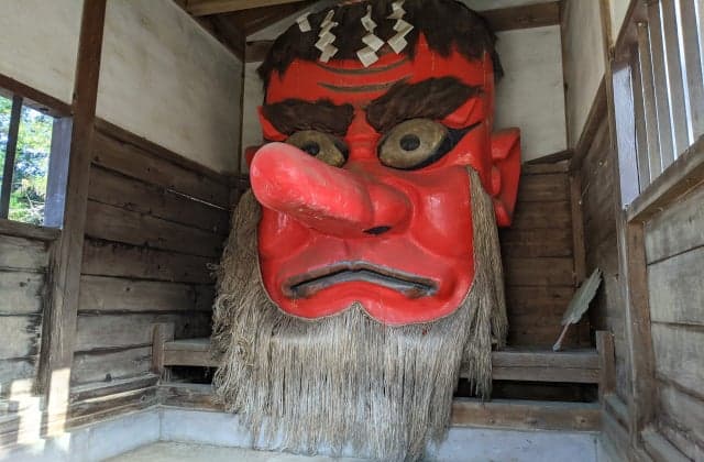 日本一の木彫大天狗面