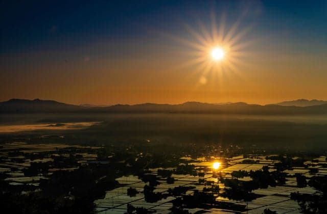 熊野山から見た朝日