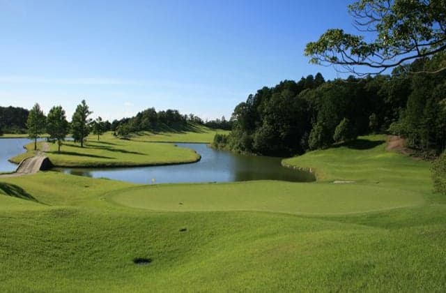 Overlooking the floating island from TGC18H Green