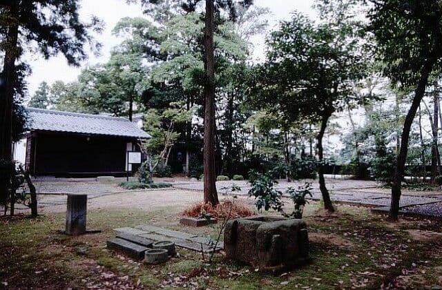 中野重治生家跡