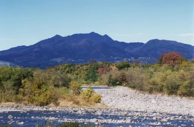 子持山