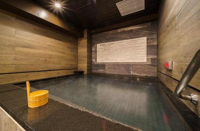 Artificial carbonated spring