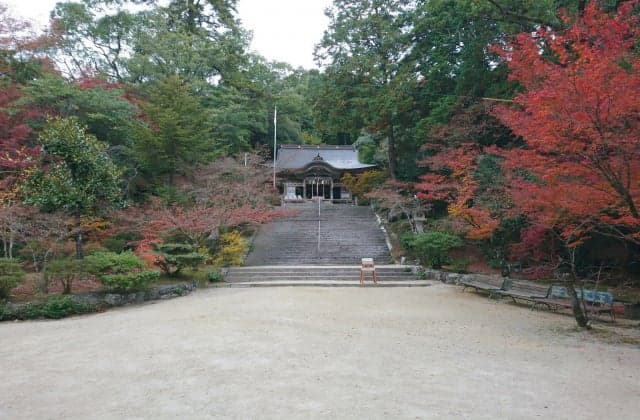 Nibiyama Shrine
