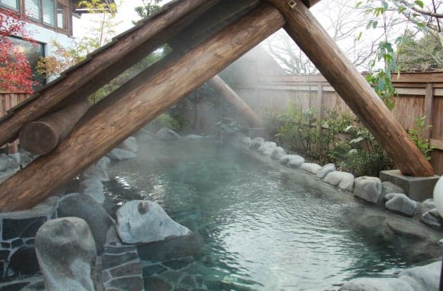 Yamae Onsen Firefly (open-air bath)