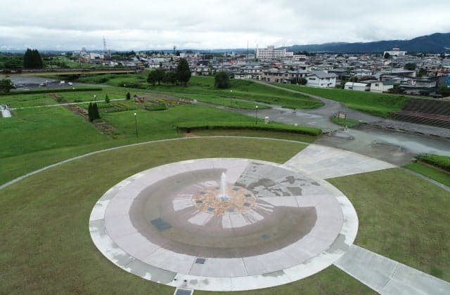 最上川河川緑地公園