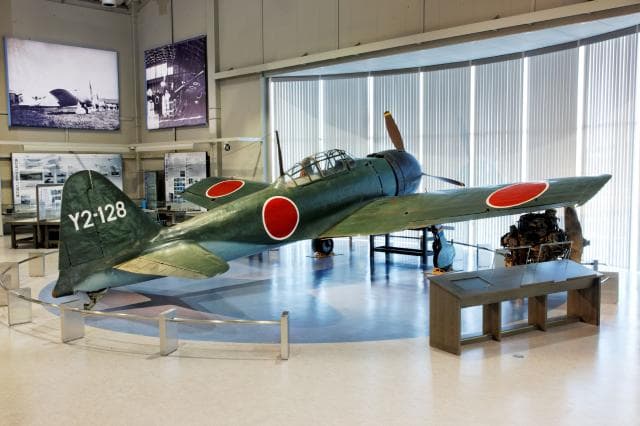 零戦(零式艦上戦闘機32型）