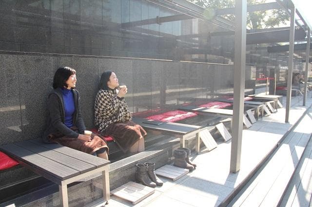 Relax in the footbath