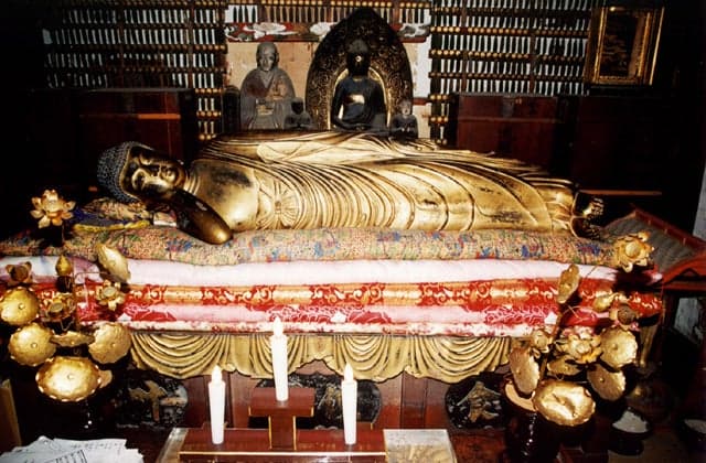 Statue of Buddha Nirvana