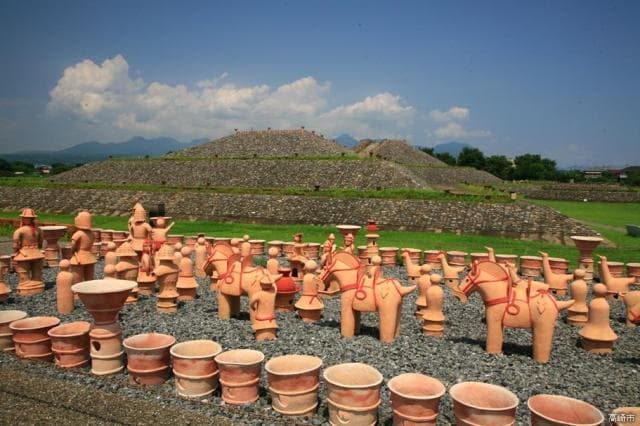 八幡塚古墳とはにわ