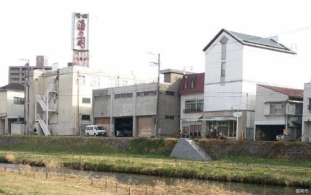 野の花美術館外観