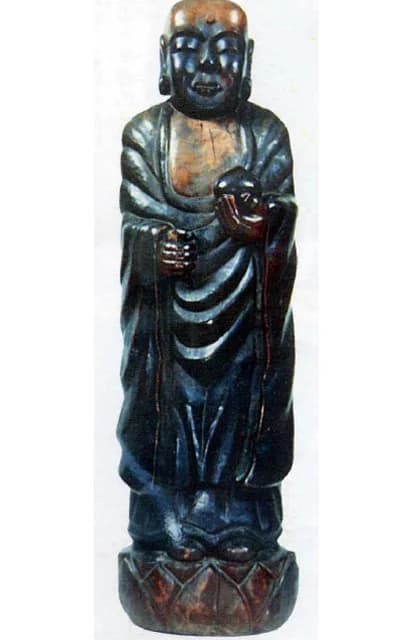 Buddha statue (made by woodwork)
