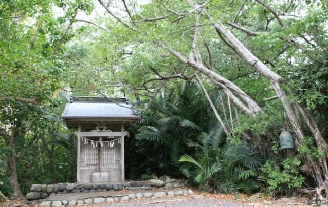 Tsukigaoka Shrine