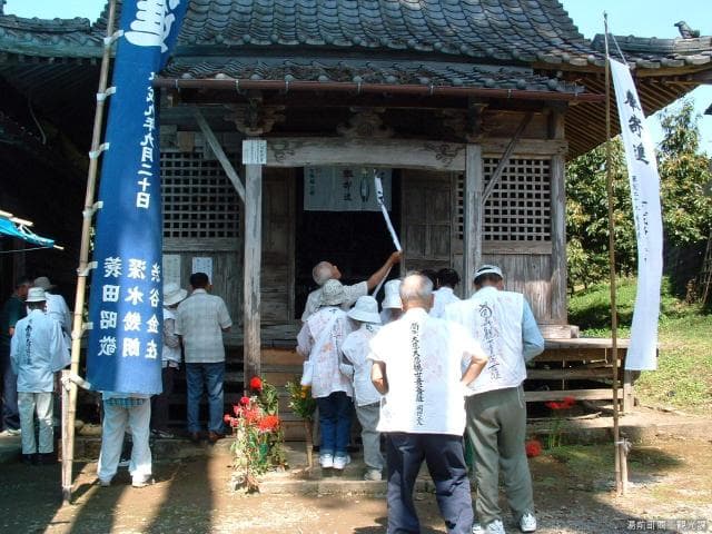 相良三十三観音秋の一斉開帳の様子