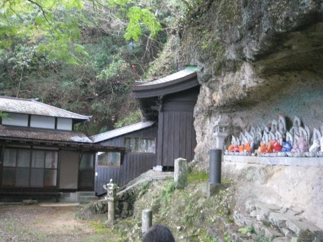 Iwaya Kannon