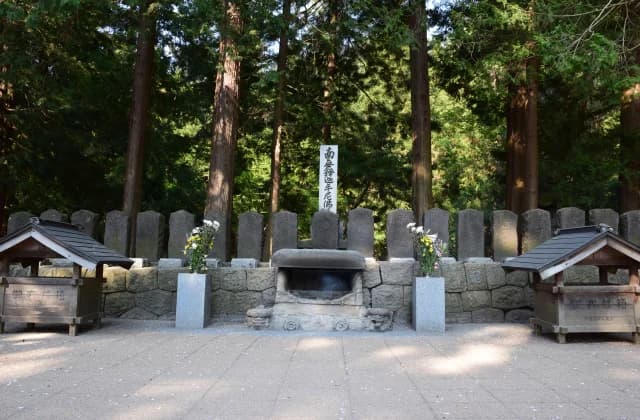 Tomb of Mr. White Tiger Corps