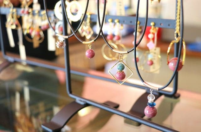 Jewelry made of marine rose