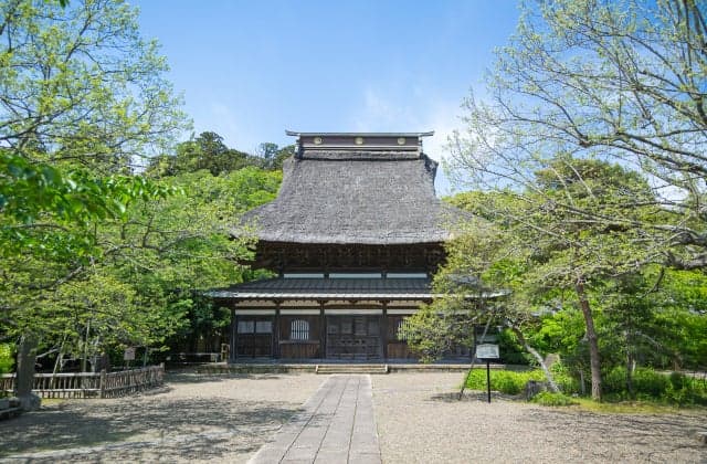 Chosho-ji Temple in early summer