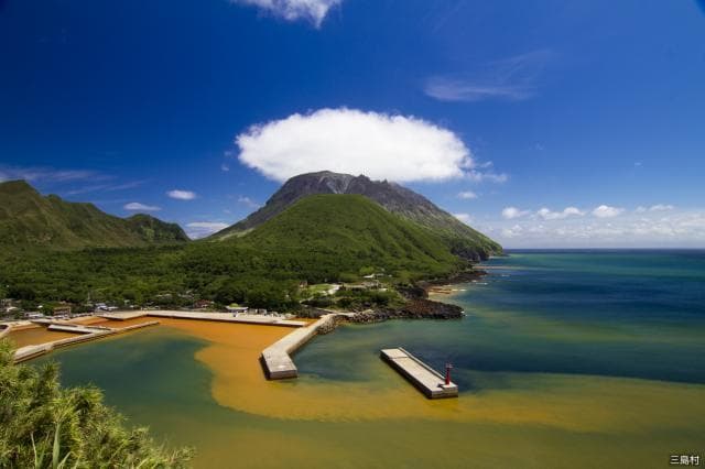 Scenery from Lover's Cape