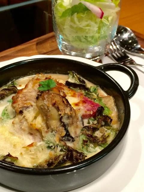 Oyster sake lees sauce gratine
