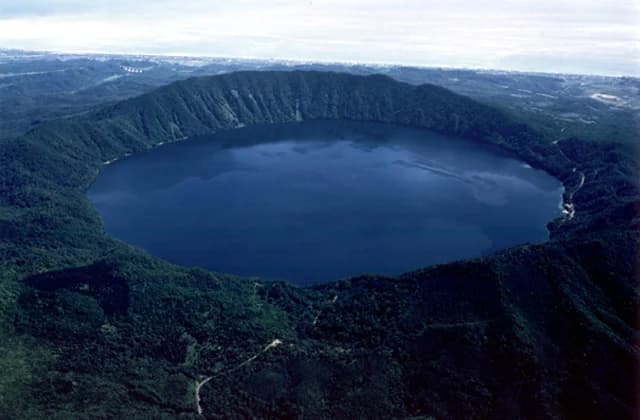 Lake Kuttara-ko