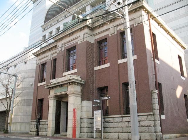 Entrance using a bank building in the Taisho era