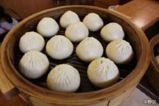Meat bun (handmade dim sum and tomorrow)