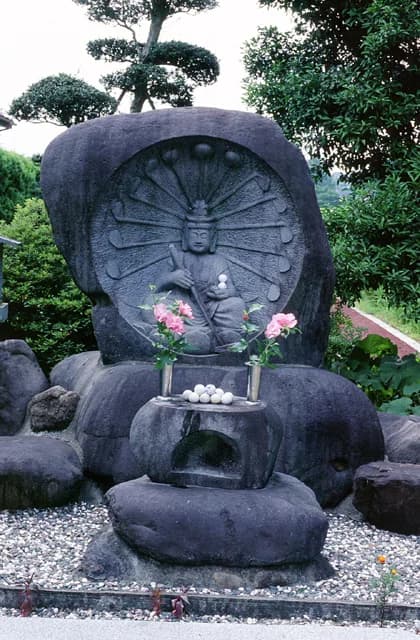 Golf Kannon at Zensho-ji Temple