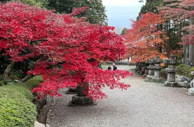 Noninji Temple