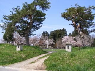 Komatsu Castle Ruins