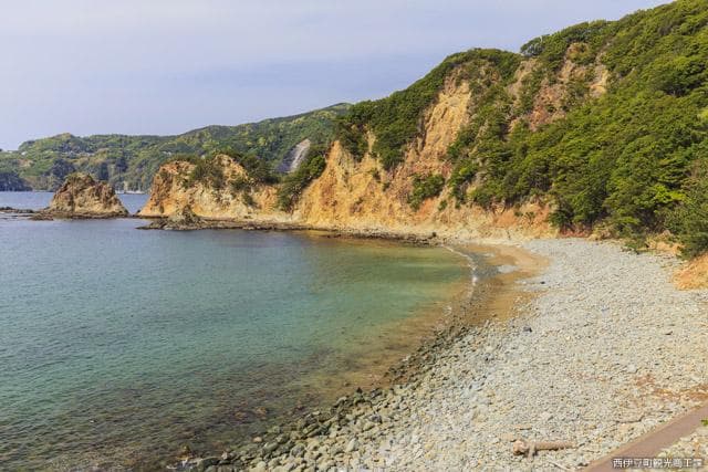 Huang Kanezaki Beach