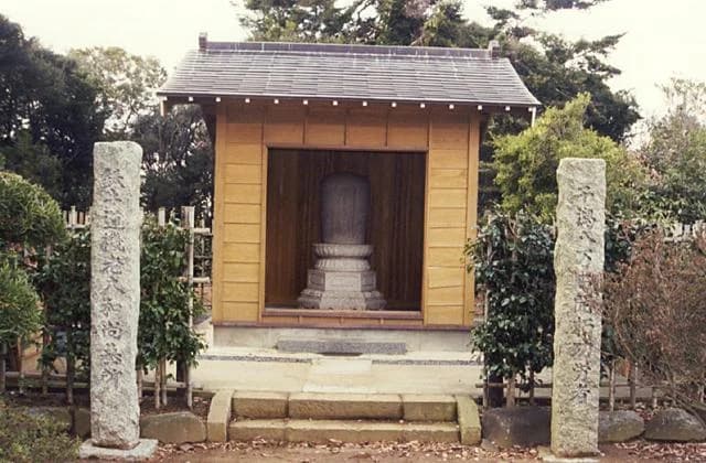 Tomb of Tetsugo Osho