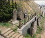 Nira Kamiyama Old Monuments