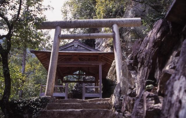 Jomihara-jinja Shrine