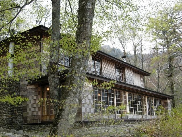 Italian Embassy Villa Memorial Park