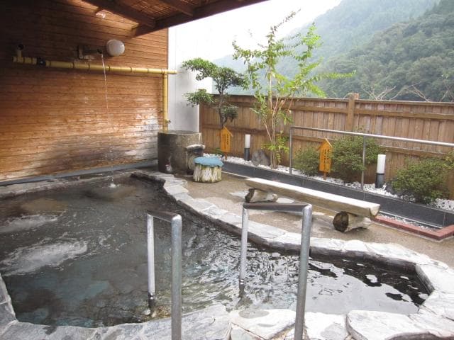 Kasemi open-air bath