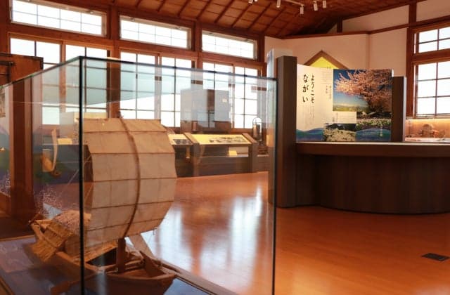 旧長井小学校第一校舎（展示室）