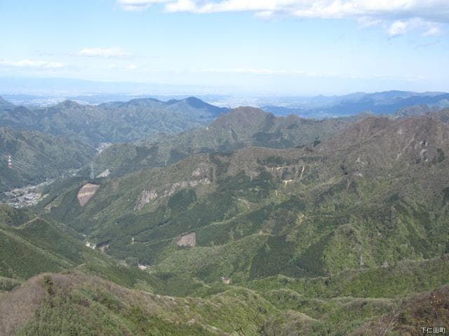 From the stern rock to the east