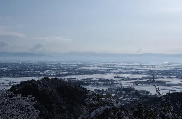 日の隈山頂上から