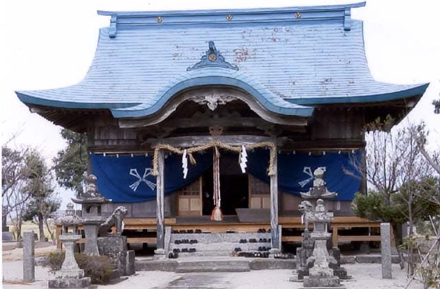 Takashi Shrine