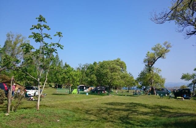 Rokutsu Yazakihama Auto Campsite