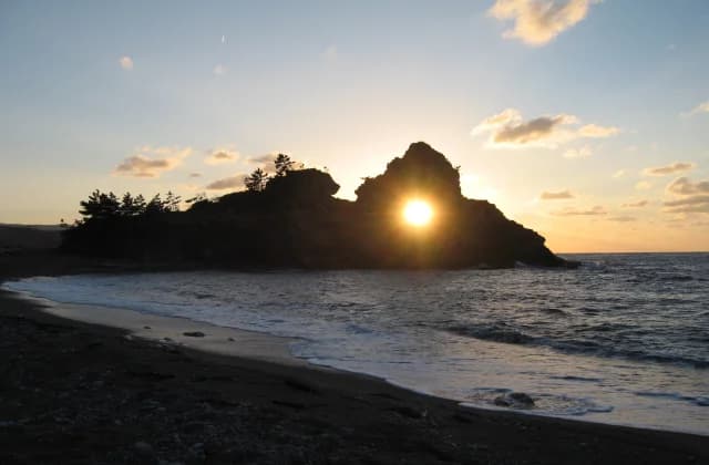 窓岩
