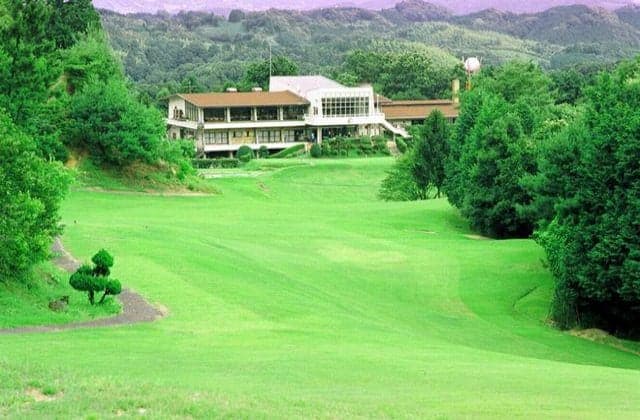 I want a clubhouse from Hall 10