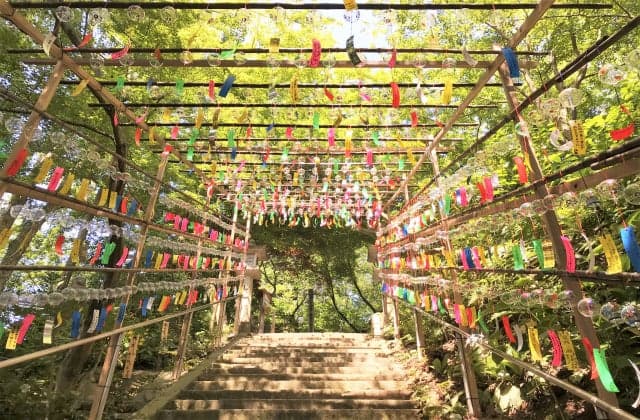 Nyoirinji Temple (summer, wind chimes)