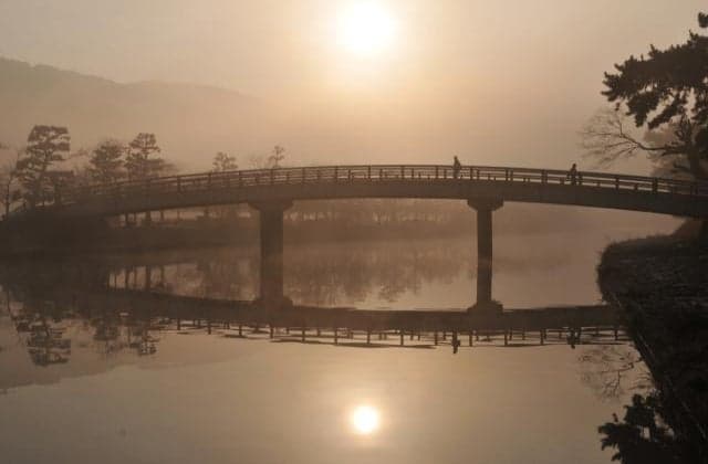 "Tachibanabashi" over Uji Park